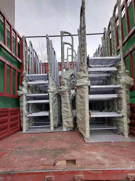 活動梯 